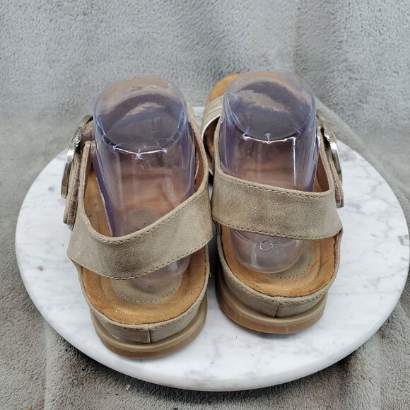 Sofft Shoes Womens Size 9 Gold Faux Leather Galiana Sandals - Picture 7 of 10